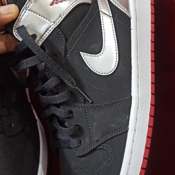 Air Jordan 1 Mid 'Johnny Kilroyy' New with Box.Unused 100 percent OG. - Picture 11 of 14